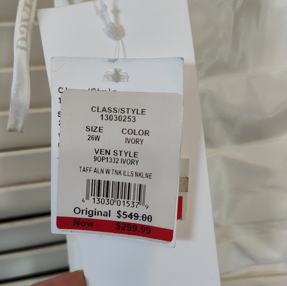 NWT David's bridal dress 26W - Picture 4 of 11